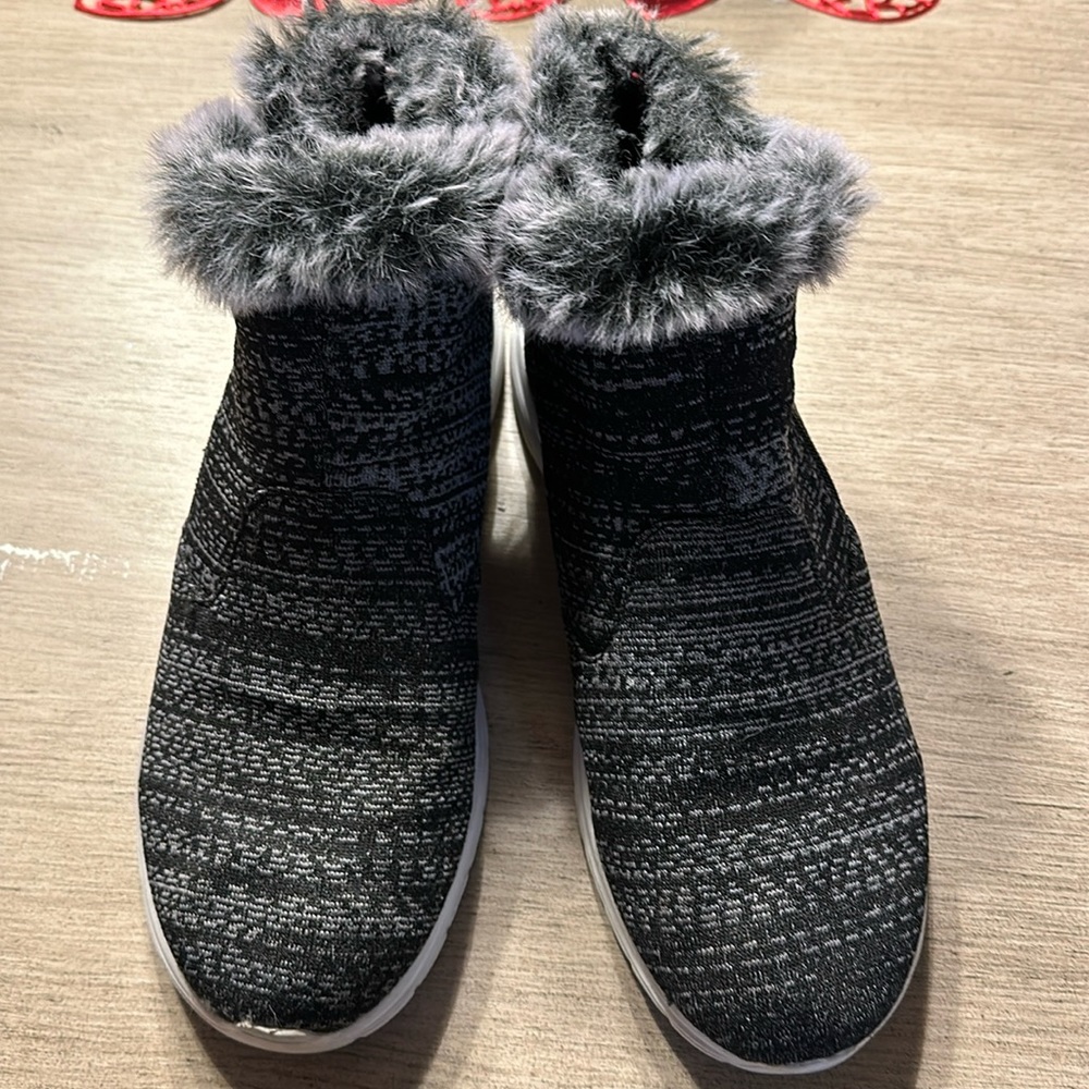 Telic mid top winter athletic shoes